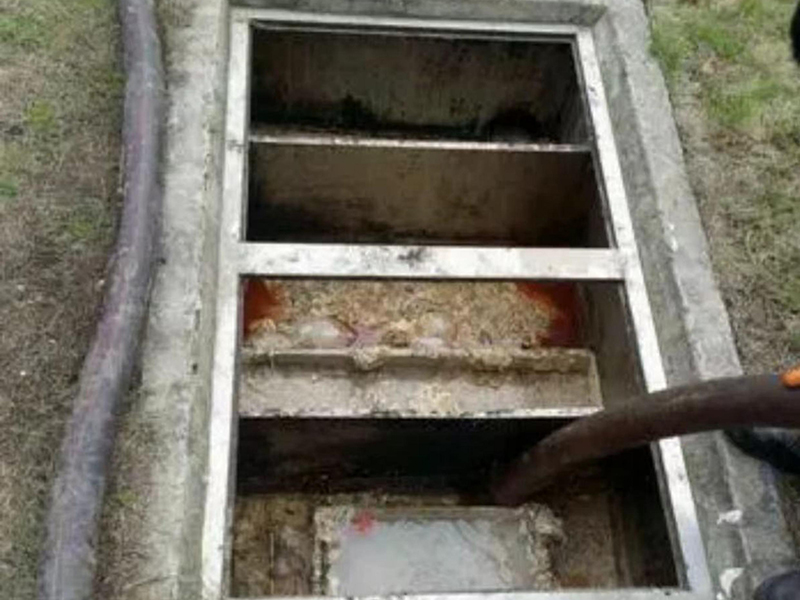 干驿镇隔油池清理
